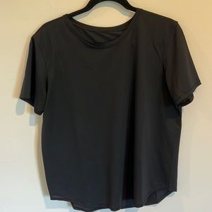 Lululemon tee